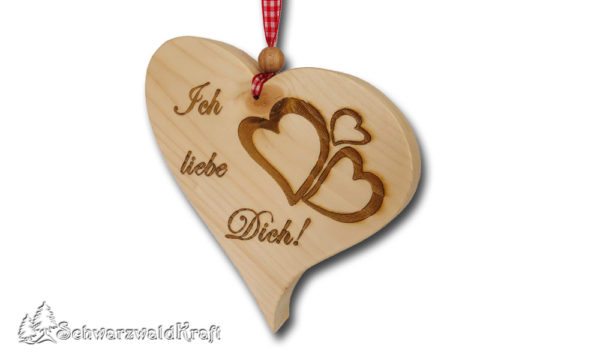 Herz aus Fichten-Holz mit "Ich liebe Dich"